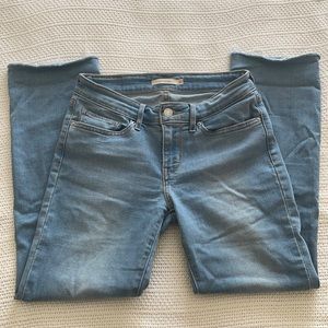 Levi’s 714 straight size 27